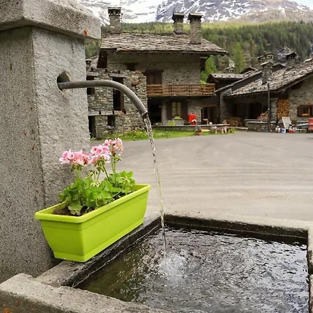 Maison Chez Les Roset *