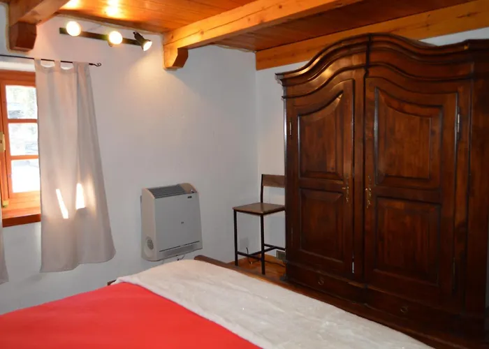 Maison Chez Les Roset *